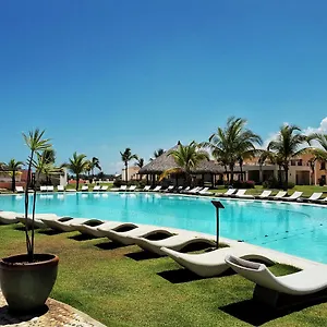 5* Station touristique Trs Cap Cana Waterfront & Marina (adults Only)